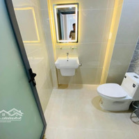 Đi Nước Ngoài Định Cư Bán Gấp Nhà Ở Đường Phú Mỹ, Phường 22, Quận Bình Thạnh, Giá Bán 2 Tỷ 550 Triệu.