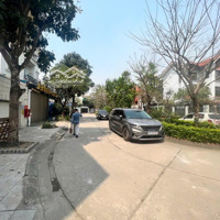 Siêu Phẩm Biệt Thự - Diện Tích Rộng - Nhà Cán Bộ Cấp Cao - Ở, Làm Vp Vượng Lộc