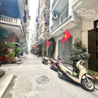 Bán Nhà Trần Quốc Hoàn, Ô Tô Tránh, Ô Tô Chạy Vòng Quanh, Kdvp,Diện Tích45M2 3 Tầng -Mặt Tiền4M - 13.9 Tỷ