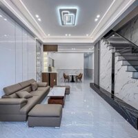 NHÀ XẤY MỚI 1 TRỆT 1 LẦU TRẢNG DÀI ĐỒNG NAI DIỆN TÍCH 5X20 GIÁ CHỈ 700TR SỔ RIÊNG THỔ CƯ