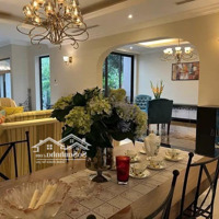 Bán Biệt Thự Vip Lô Góc Ciputra 296M2 + 112 Tỷ Phố Nguyễn Hoàng Tôn Quận Tây Hồ