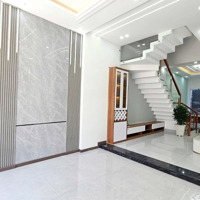 Nhà Hoàn Công: 4Tỷ300_68M2 Đang Hoàn Thiện Có Phòng Ngủ Dưới Kdc Gần Ngã Tư Miếu Ông Cù Tp.thuận An