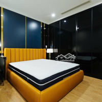 Bán Gấp Căn 2 Phòng Ngủroyal City Đầy Đủ Nội Thất, Có Slot Oto, Sổ Hồng Cc Giá 9,X Tỷ, Liên Hệ: 0947795999
