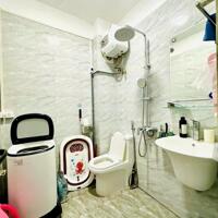 "SỐC" – Bán gấp nhà đẹp phân lô BÁT KHỐI- 5 TẦNG MỚI XÂY - FULL NỘI THẤT- NHỈNH 5 TỶ