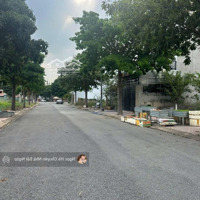 Ngộp Đất 100M2 Cách Đường Bưng Ông Thoàn 3Km, Sẵn Sổ, Full Thổ Cư Ngay Mặt Tiền Đường Nhựa 6M