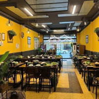 Cần Bán Mặt Phố Trung Hoà Khan Hiếm Nhà Bán 136M 5 T Mt. Kinh Doanh Sầm Uất Doanh Thu 80 Triệu/ Tháng