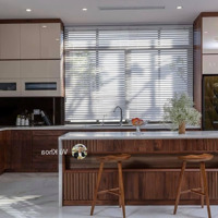 Vào Ở Ngay! Villa Khu Phan Đăng Lưu, P2, Bt - Dt: 7X30M, Cn 200M2 (3 Tầng, Full Nt) Chỉ 32 Tỷ Tl