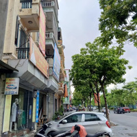 Bán Nhà Mặt Phố Cổ Linh, 31 Tỷ, 80M2, Đẹp Xuất Sắc, Vị Trí Kinh Doanh Đẹp Nhất, Gần Aeon Long Biên