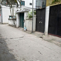 Bán Nhà Cấp 4 Xây Chắc Chắn (Chủ Yếu Bán Đất) 32M2 Khu Định Công Hạ Giá Bán 5 Tỷ Liên Hệ 0984.847.186