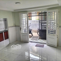 Bán Nhà 2 Tầng 6*6M, Giá Bán 1,1 Tỷ, Đường 826 C Ấp 4, Long Hậu, Cần Giuộc Long An, Hàng Xóm Nhà Bè,Shr