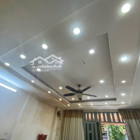 Nhà Tân Phú - 62M2 - 2 Tầng - Ngang Bề Thế 5M - Xe Hơi Đỗ Cửa - Ngay Chợ Tân Hương - Nhỉnh 5 Tỷ Tl
