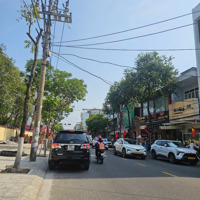 Bán 206M2 Ngang Hơn 12M Đất Mặt Tiền Tôn Đản