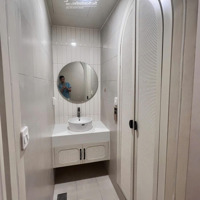 Cho Thuê Căn Hộ 2 Ngủ Có Thể Vào Ở Ngay. Liên Hệ: 0961375175