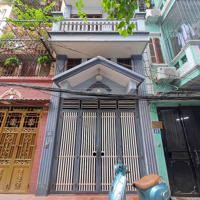 Nhà Phân Lô - Dân Xây Phố Hào Nam Trước Nhà Ô Tô Tránh 39M2X5Tầng,Mặt Tiền3.7M, Giá Bán 13.8 Tỷ