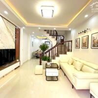 Cực hiếm. Bán nhà Kim Giang, Hoàng Mai, gần KĐT Đại Kim. 31m2 x 4 Tầng. NHÀ ĐẸP. Ở NGAY. Hơn 6 Tỷ.
