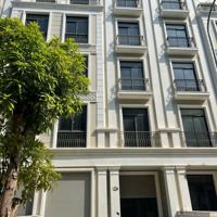 Cho Thuê Nhà Phố 84M2 Tại Vinhomes Quận 9 Giá 12 Triệuieu/Tháng