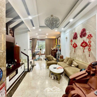 Duy Nhất #Cầugiấy, Một Căn Nhà Đẹp Dân Ở, Thang Máy, Full Nội Thất, Gần Phố, Ô Tô Đỗ Vài Bước Chân