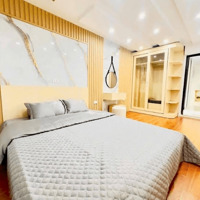 Bán nhà Hai Bà Trưng, gần phố, kinh doanh sầm uất, 30m2 giá chỉ từ 4 tỷ