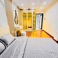 Bán nhà Hai Bà Trưng, gần phố, kinh doanh sầm uất, 30m2 giá chỉ từ 4 tỷ
