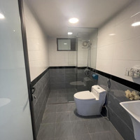 Bán Gấp Nhà Mặt Phố Tại Lĩnh Nam, 9 Tỷ, 40 M2