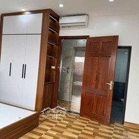 Cho Thuê Ngõ 528 Bạch Đằng Hoàn Kiếm 50M,4T, 4 Phòng Ngủđh,Nl Mg, Nội Thất Đầy Đủ Ngõ 7M Giá 22 Triệu