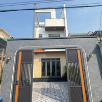 Nhà Hiện Đại Phú Hoà Thủ Dầu Một Sân Xe Hơi Ngang 5M Đường Nhựa Thông