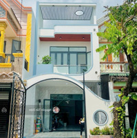 Nhà Lầu Trệt Sân Xe Hơi Thái Hòa Tân Uyên Kế Bên Ngã Tư Miếu Ông Cù Chỉ 3Tỷ 450