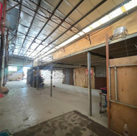 Cho Thuê Kho 300M2 Có Sẵn Pccc . Xe Tải Ra Vào Thoải Mái Q7