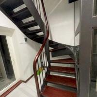 Cho thuê nhà Phố Tây Hồ 6 tầng x 100m2 thang máy, MT8m, 75 Triệu cho người nước ngoài ở