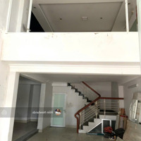 Bán Nhà 2,5 Tầng Mặt Tiền Đường Ngô Quyền Gần Cầu Trần Thị Lý Vị Trí Kinh Doanh Buôn Bán Tốt
