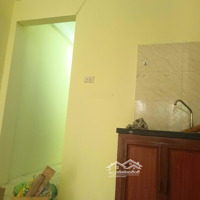 Chính Chủ Cho Thuê Nhà Trọ 1 Phòng Ngủ 1 Vệ Sinhtại Phố Trung Kính, Cầu Giấy, Hà Nội, 3 Triệu Vnd