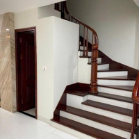 Bán Nhà Mạc Thái Tổ- Cầu Giấy,69M2, 6 Tầng, Thang Máy,2 Ôtô Tránh,Sát Phố. Giá Bán 31.5 Tỷ