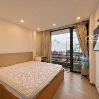 Cho Thuê Phòng Ban Công Quận 1_Thang Máy_Công Viên Lê Văn Tám Quận 1_Đầy Đủ Nội Thất_Máy Giặt Riêng