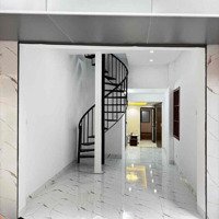 Bán Nhà Phố Thịnh Quang, Đống Đa Chỉ 6,1 Tỷ. Diện Tích 32M2 Thực Tế 50M2, Mặt Tiền 3,5M Oto Qua Nhà
