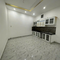 Bán Gấp Nhà 2 Tầng-Xát Vách Vinhomes Quận 9- Giá Bán 4.3 Tỷ Bao Phí