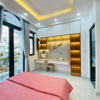 Bán nhà Siêu Phẩm Tân Cổ Điển , TT Nhà Bè - DT: 4m x 12m5 - Giá: 6TỶ9.