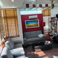 Bán Nhà Lô Góc - Hàng Xóm Việt Hưng, Long Biên - 60M² -Mặt Tiền5M - Giá Bán 7,4 Tỷ