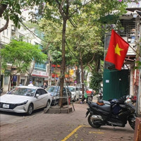Bán Nhà Mặt Phố Hàn Thuyên 721 M Mặt Tiền Khủng- Dòng Tiền Cao,Vỉa Hè