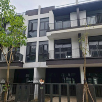 Chính Chủ Gửi Bán Căn Liền Kề Hado Charm Villas.
Diện Tích: 110M² Mặt Tiền Rộng Xây 3,5 Tầng