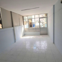 Cho Thuê Nnchẽm Xe Hơinguyễn Cảnh Chân,Q1,Dtsd 130M2, 1 Triệuệt 3 Lầu, 4 Vệ Sinhgiá 18 Triệu/Tháng.