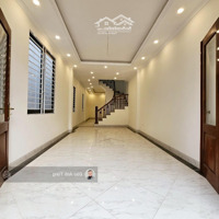 Nhà Mới Phố Trạm 5 Tầng Mới Tinh Thoáng Mát Sát Phố