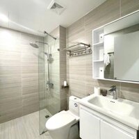 Bán nhà Đẹp Sân vườn - Tô Ngọc Vân - 76m2 x 3 Tầng - Ngõ thông sát phố - 4 ngủ ở luôn