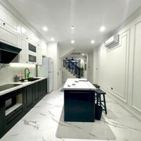 Bán nhà Đẹp Sân vườn - Tô Ngọc Vân - 76m2 x 3 Tầng - Ngõ thông sát phố - 4 ngủ ở luôn