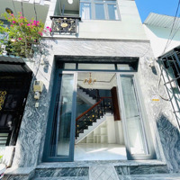 Chủ Nhà Cần Bán Căn Nhà Sổ Hồng Riêng Giá Chỉ: 3,4 Tỷ Thiết Kế 2 Phòng Ngủ 2 Vệ Sinhnằm Ngay Trung Tâm Nhà Bè