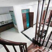 Ba Đình - 5 Tầng Lô Góc Cực Thoáng - 20M Ra Phố - Sân Đề Xe Riêng
