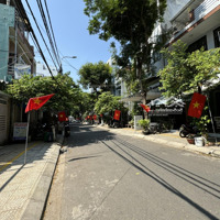 Bán Gấp Nhà Mặt Phố Cao Bá Quát, 10 Tỷ, 73M2, 3 Phòng Ngủ 4 Vệ Sinh Pháp Lý Đầy Đủ