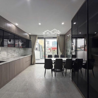 Diện Tích 46M X 6 Tầng. Cách Phố 10M. Giá Bán 11.5 Tỷ. Vị Trí Ngõ Hoàng Mai Thông Gốc Đề