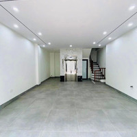 Mặt Ngõ Phố Hoàng Quốc Việt 51/55M 6 Tầng Thang Máy Mặt Tiền Khủng 5,5M, Ngõ Ô Tô Tránh