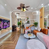 Nhà Đẹp Ngay Trung Tâm Đường Hải Phòng, K3M Nhìn Thấy Đường