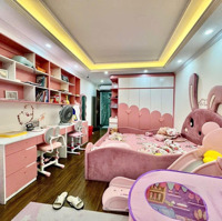 Quá Hiếm Nhà Nguyễn Đình Chiểu Hai Bà Trưng 45M2 6 Tầng Thang Máy Sát Phố Gần Oto Công Viên 12.5T